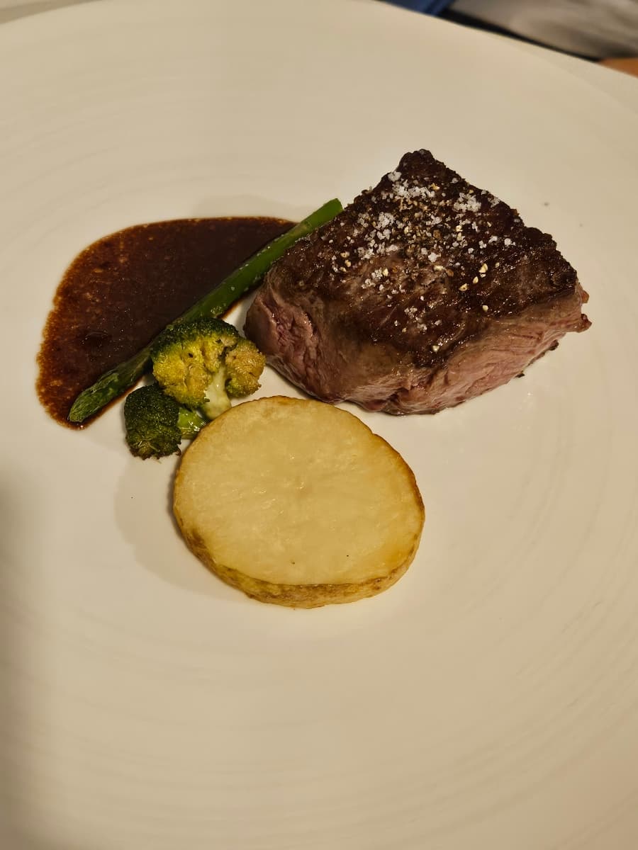 서래마을 레스토랑 라 싸브어, 기념일에 스테이크 먹으러 가기 좋은 곳